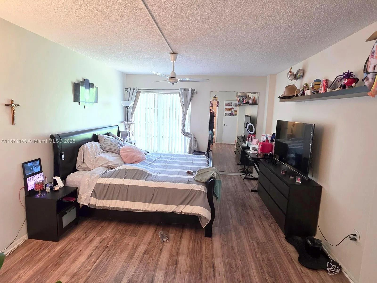 4160 Inverrary Dr, #112