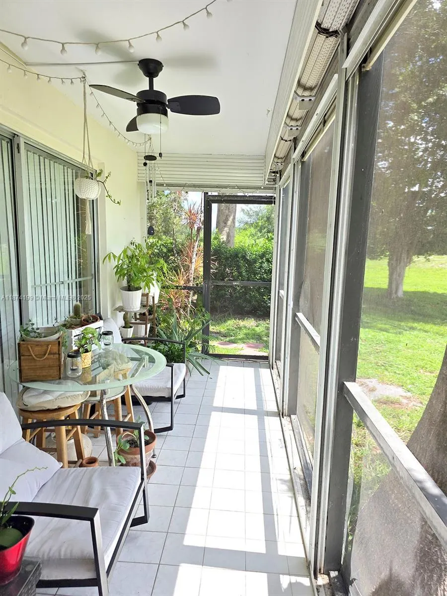 4160 Inverrary Dr, #112