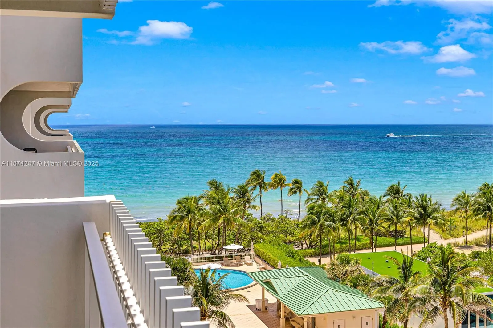 10205 Collins Ave, #603