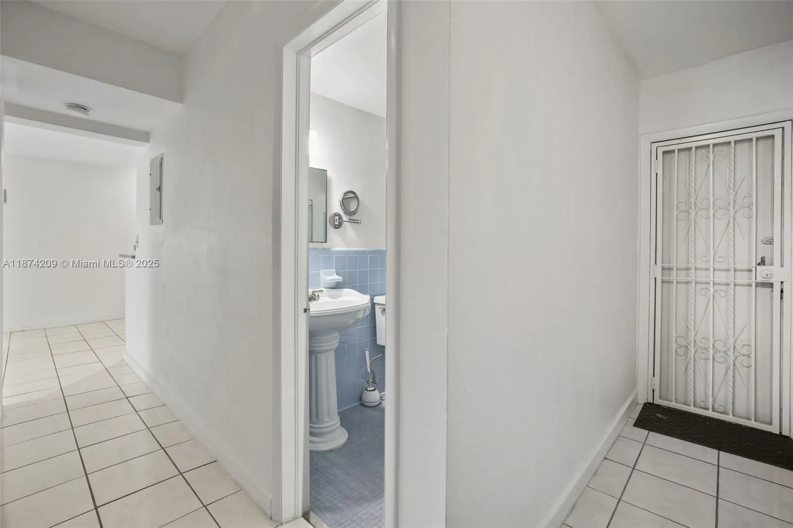 641 Espanola Way, #3