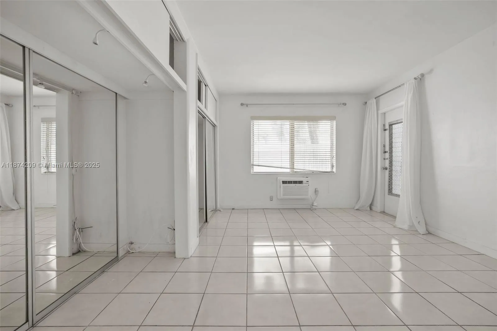 641 Espanola Way, #3