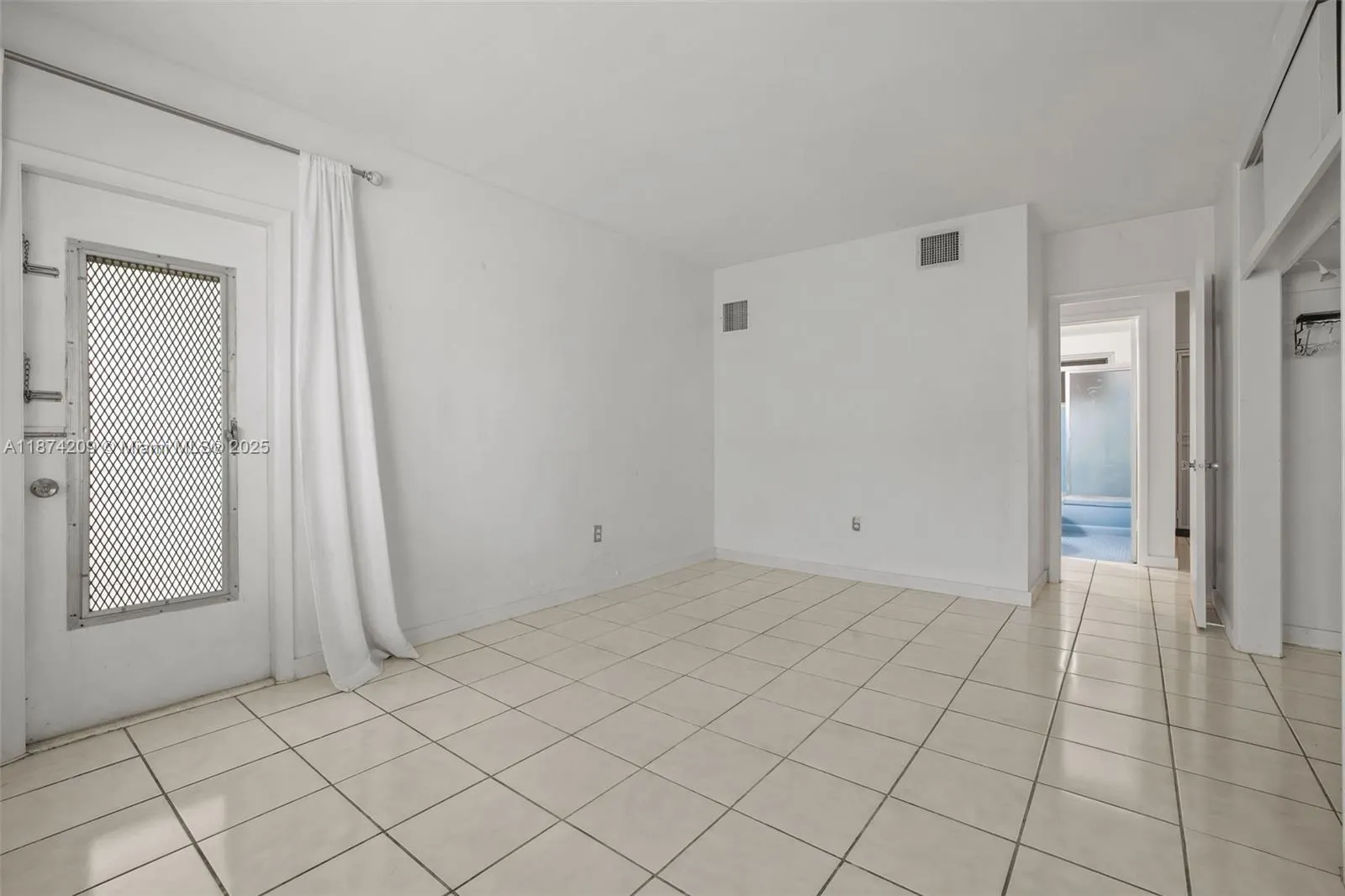 641 Espanola Way, #3
