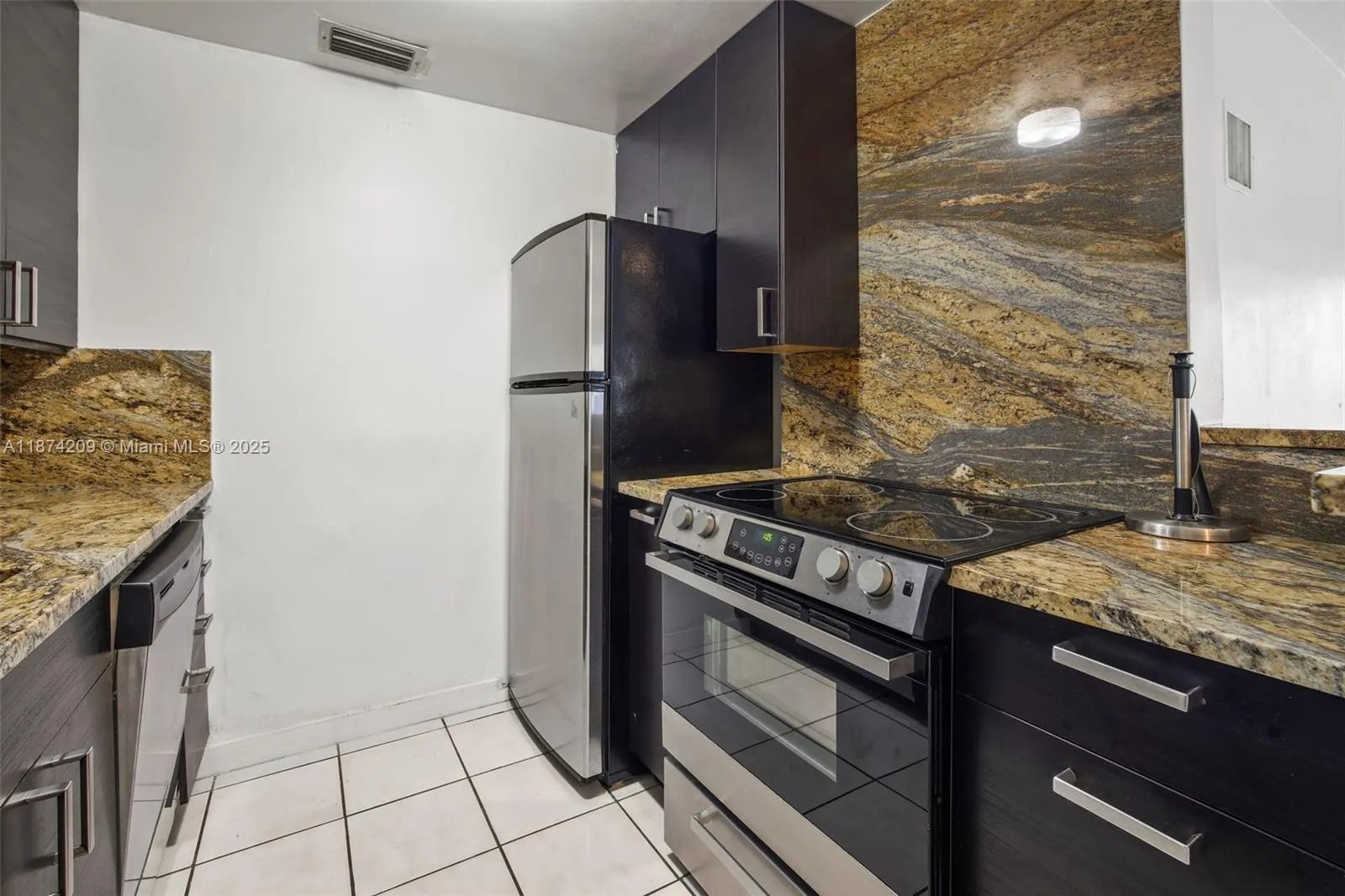 641 Espanola Way, #3