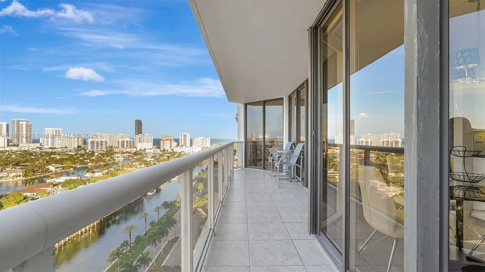 3598 Yacht Club Dr, #1901