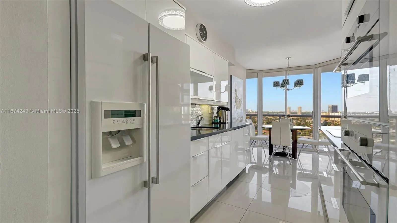 3598 Yacht Club Dr, #1901