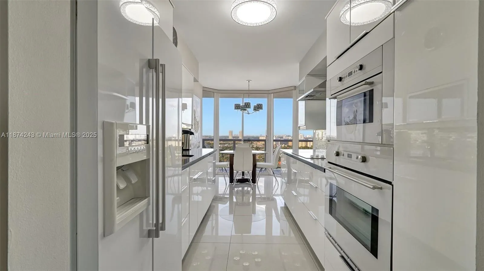 3598 Yacht Club Dr, #1901