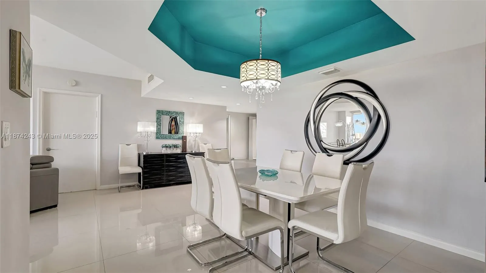 3598 Yacht Club Dr, #1901