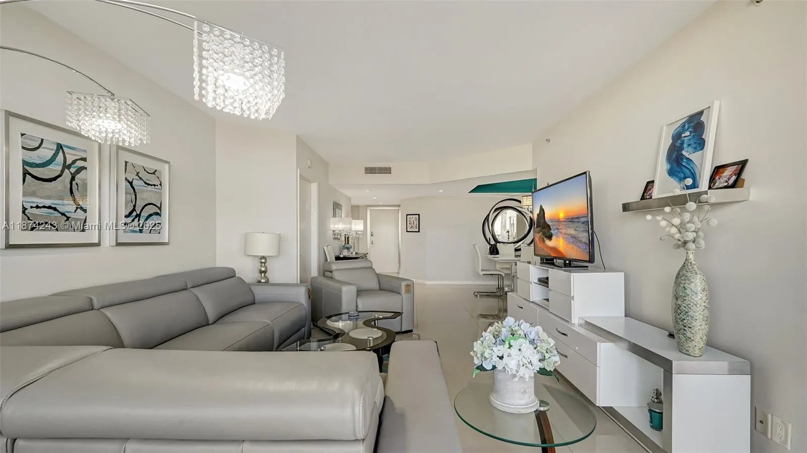3598 Yacht Club Dr, #1901
