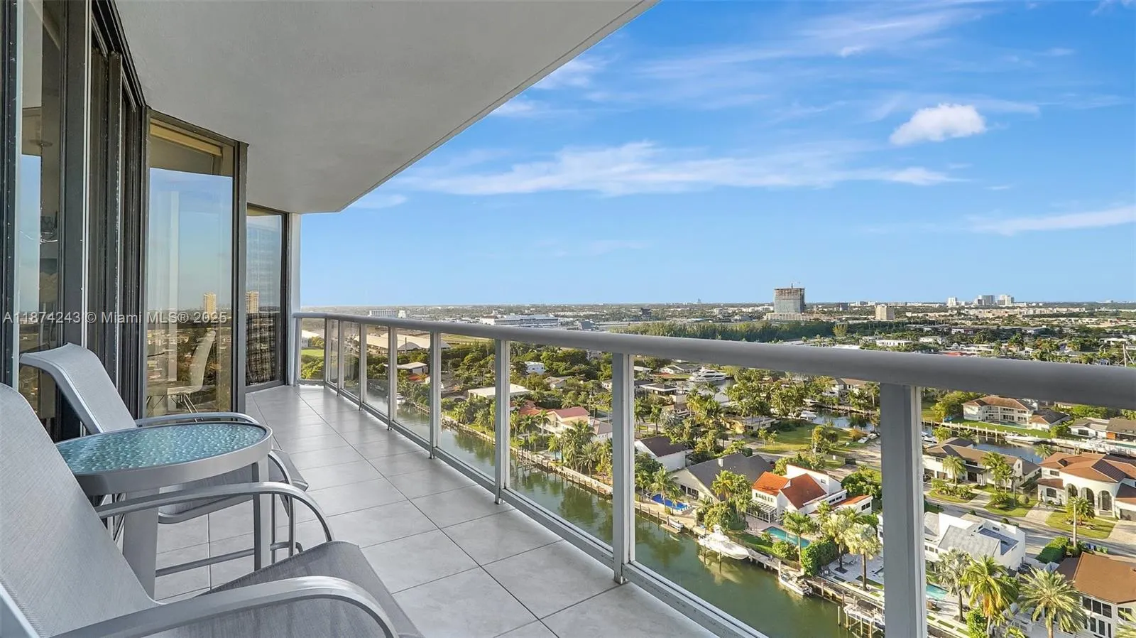 3598 Yacht Club Dr, #1901