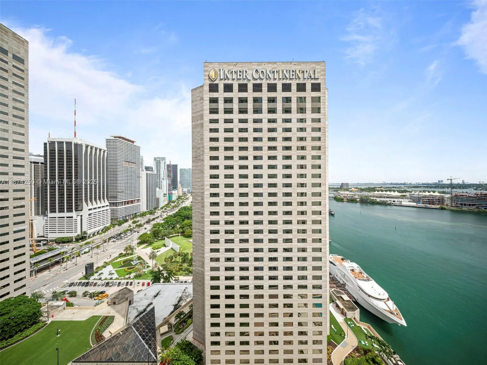 335 S Biscayne Blvd, #2704