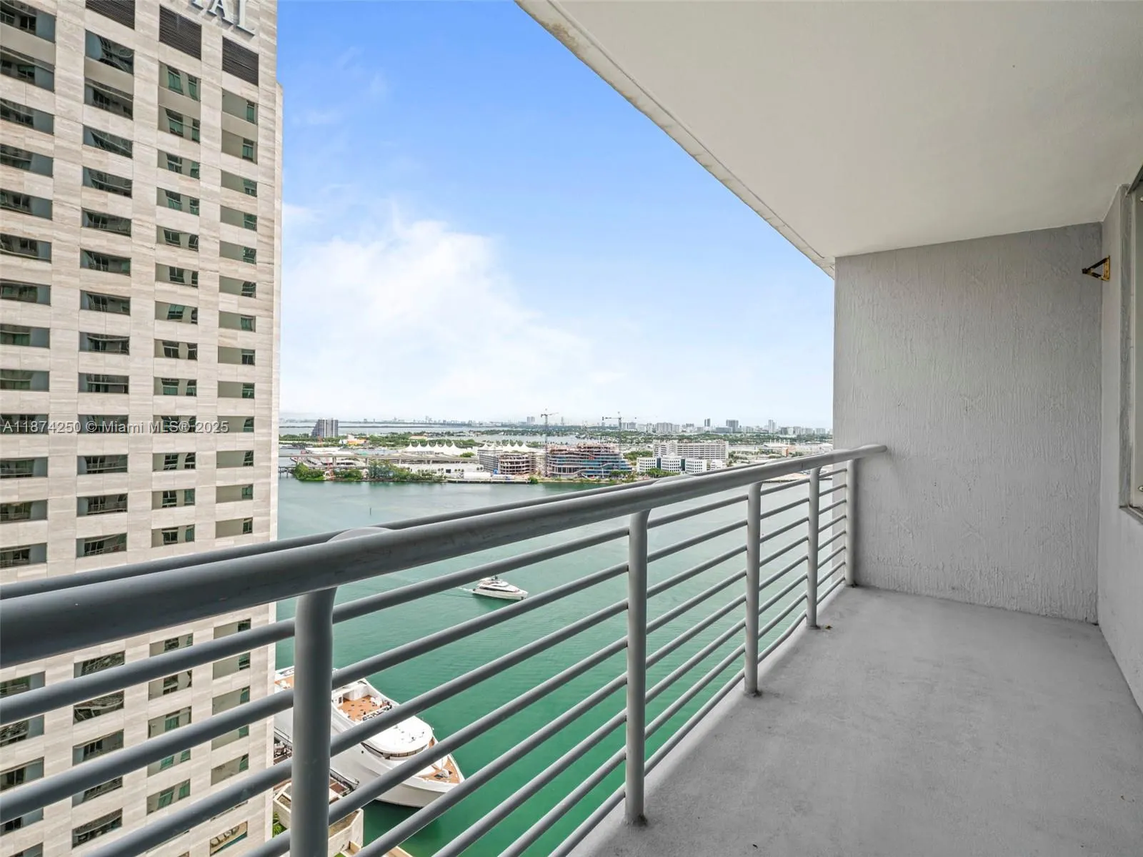 335 S Biscayne Blvd, #2704