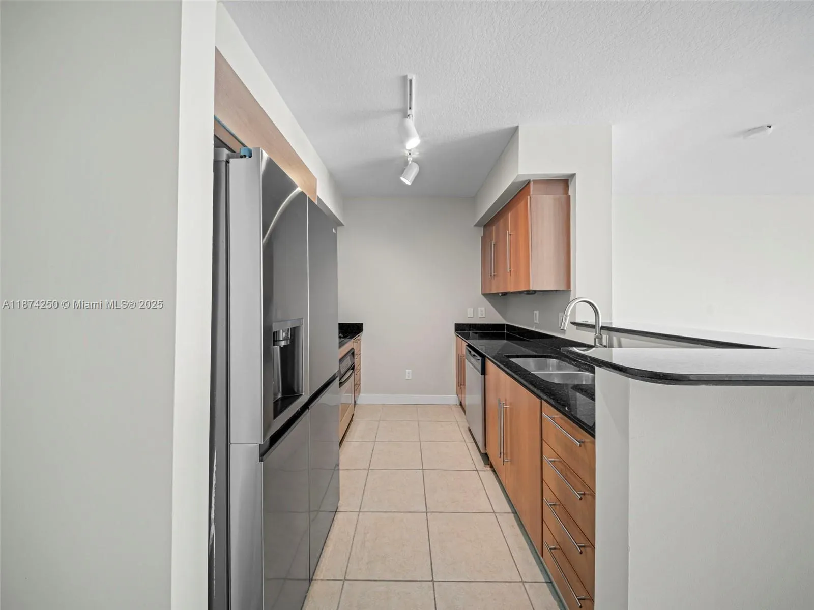 335 S Biscayne Blvd, #2704