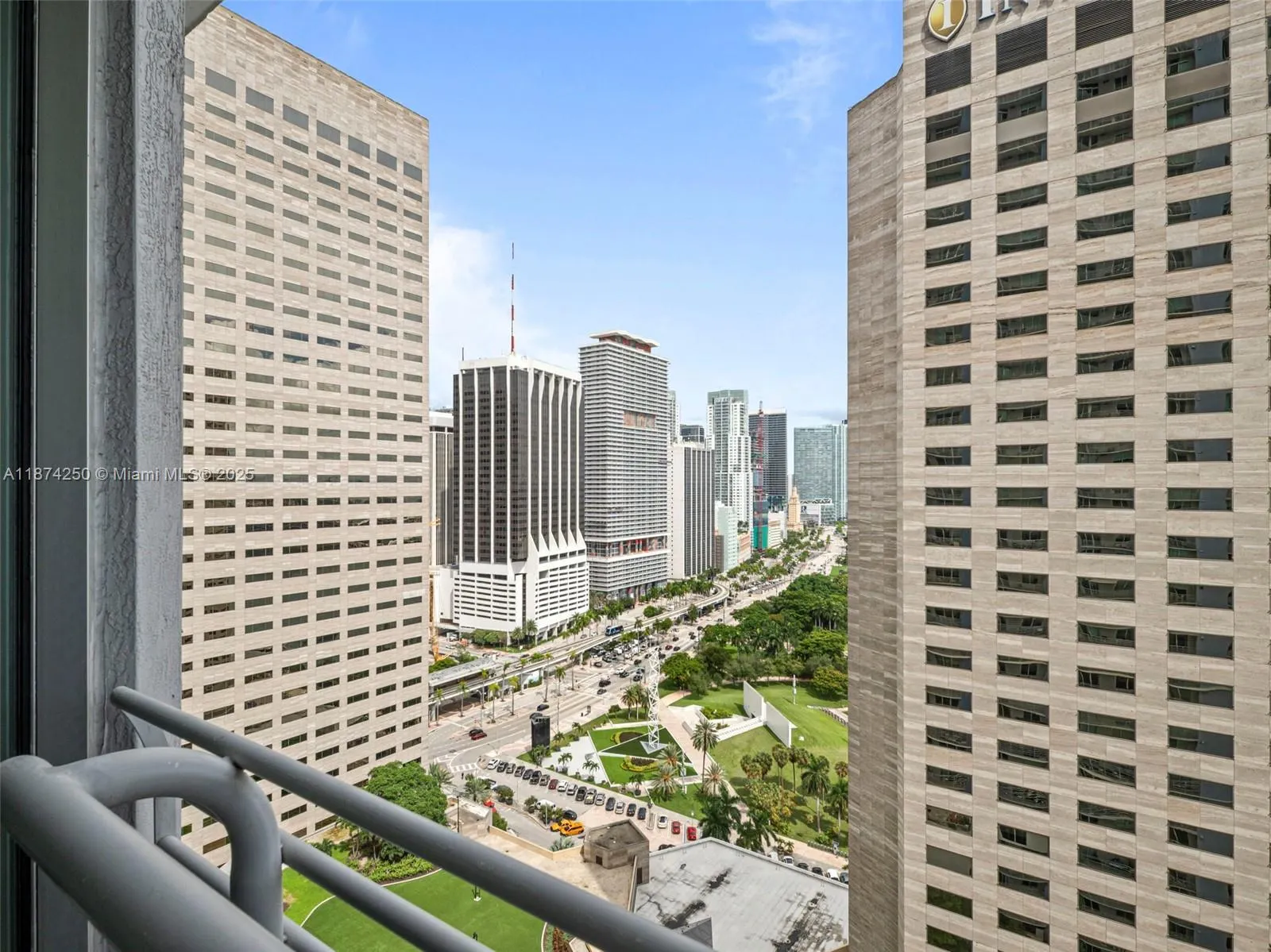 335 S Biscayne Blvd, #2704