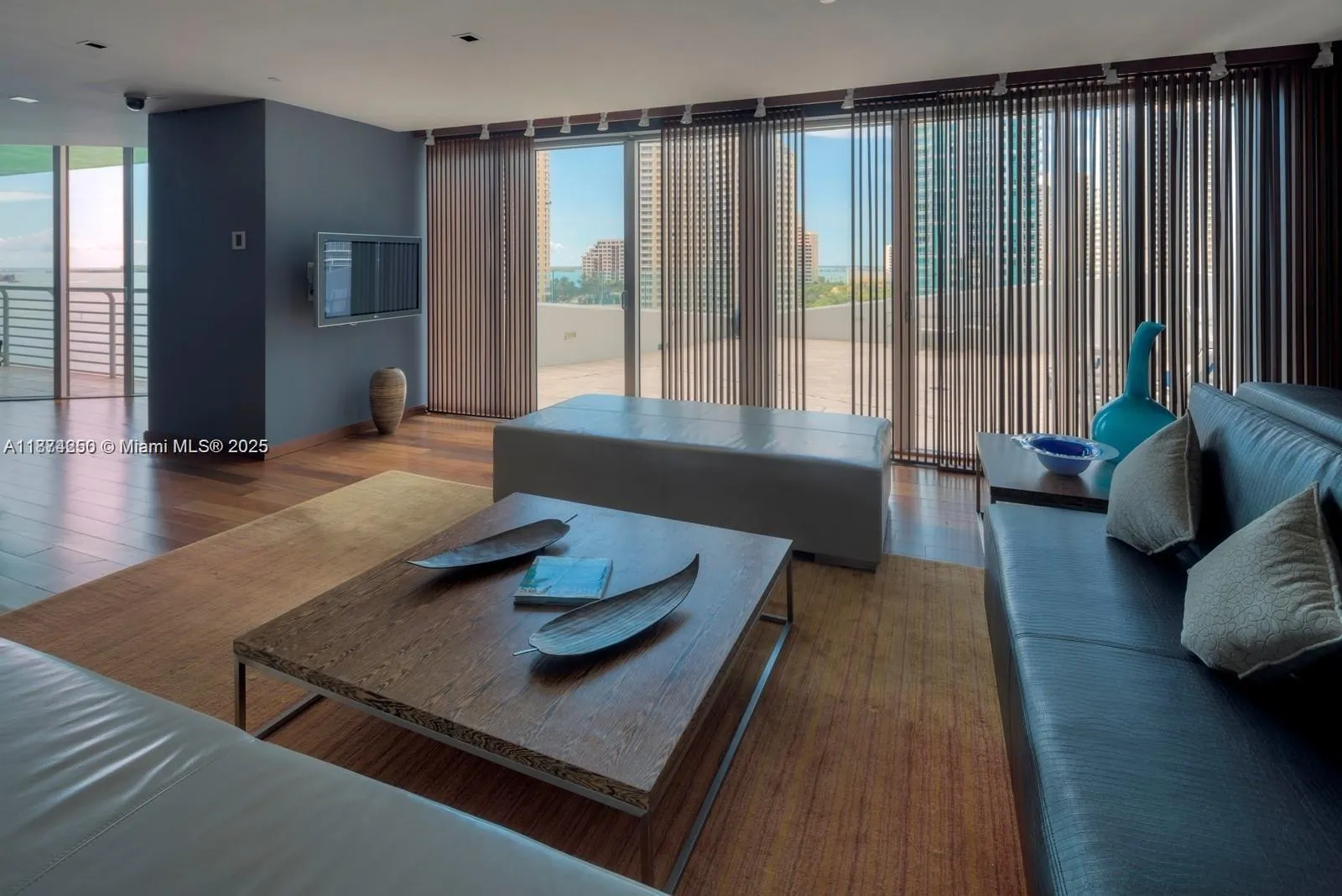 335 S Biscayne Blvd, #2704
