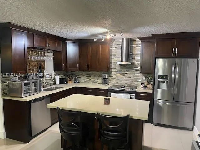 2701 SW 79th Ave