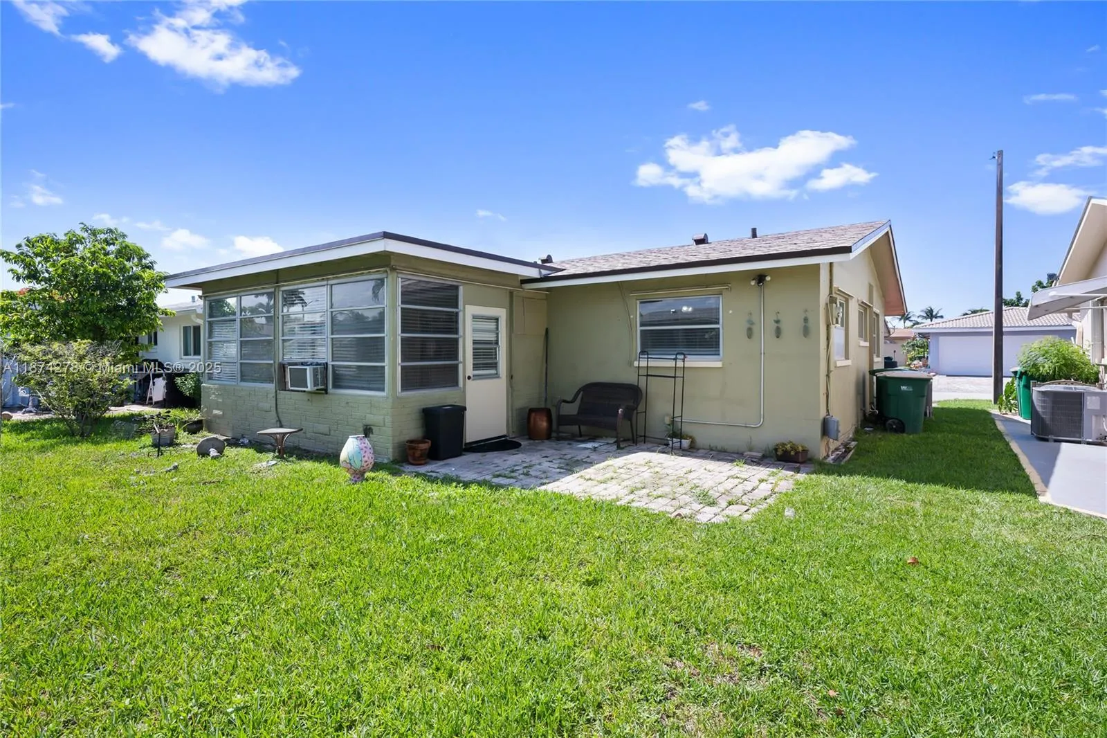 4938 NW 54th Ct