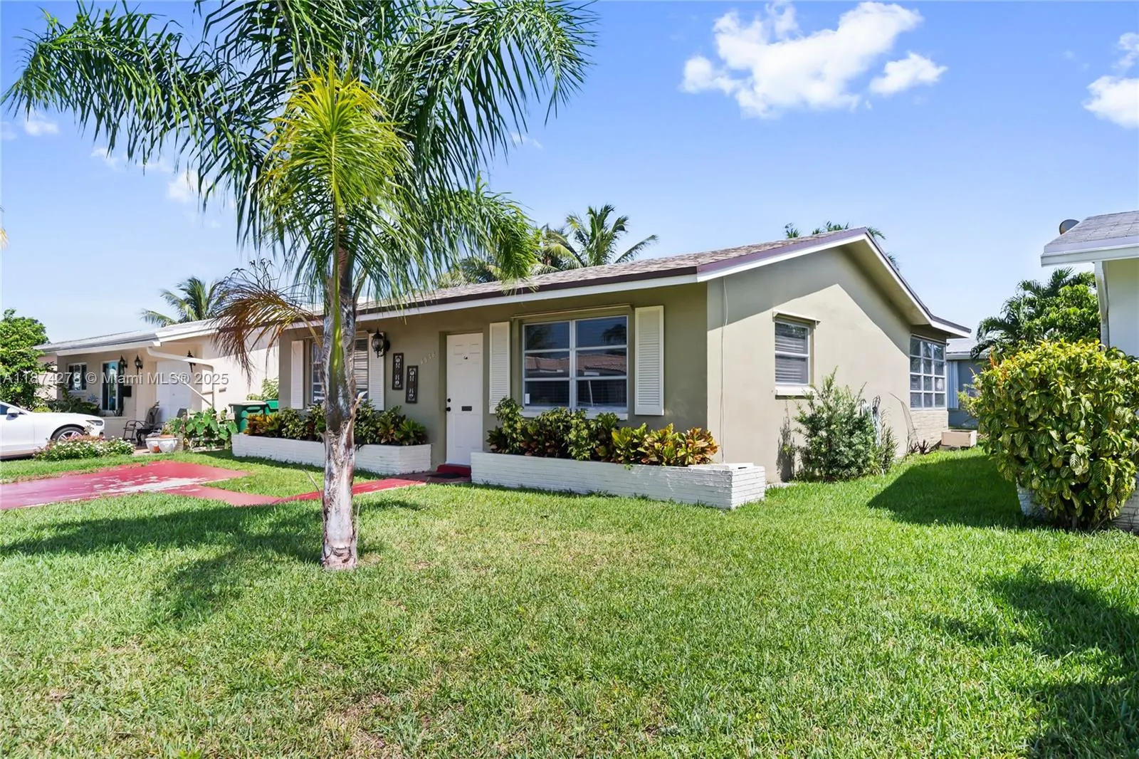 4938 NW 54th Ct