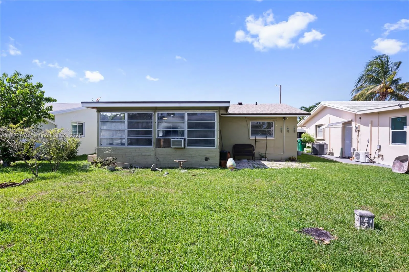 4938 NW 54th Ct