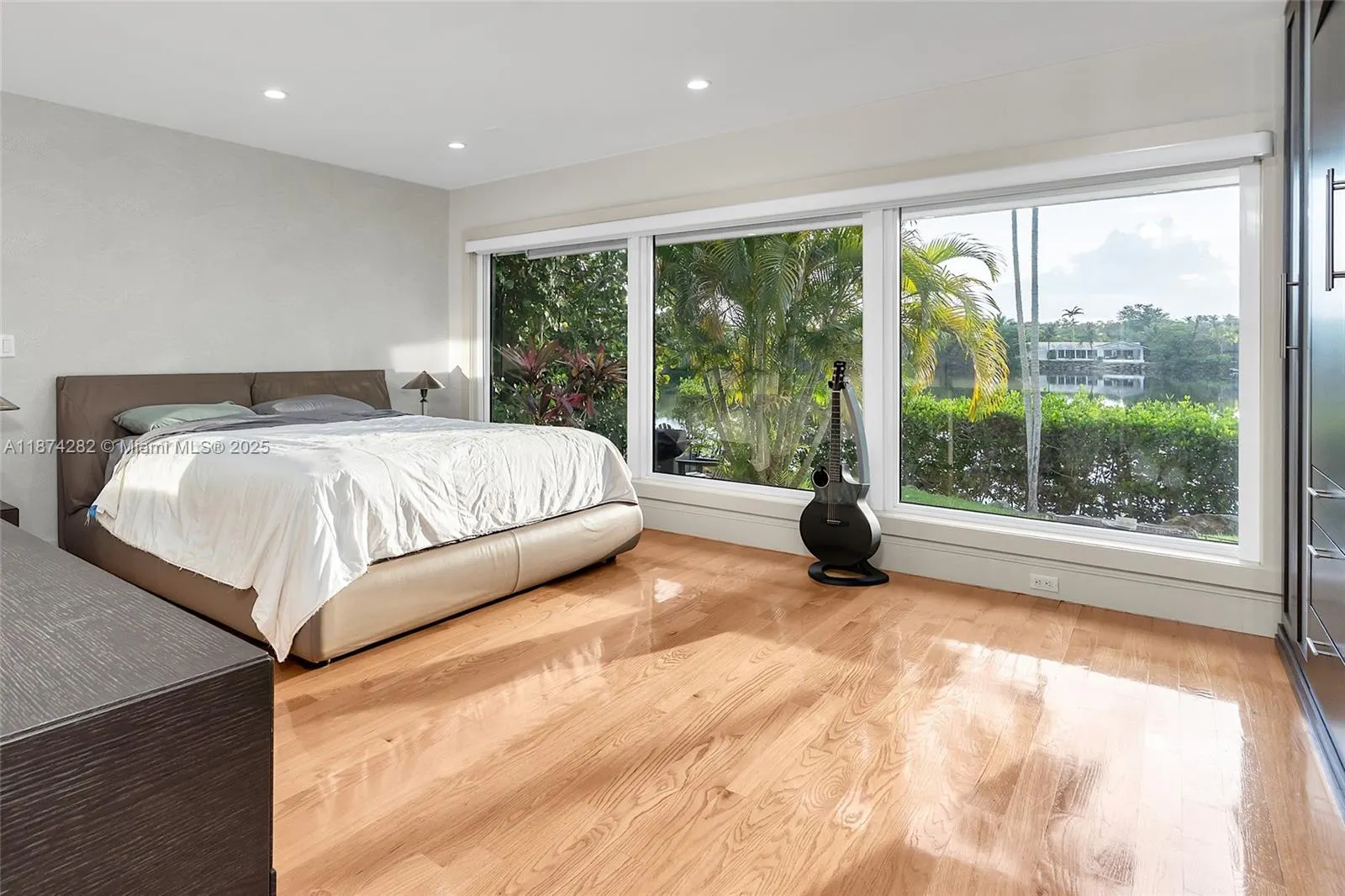 415 Rovino Ave
