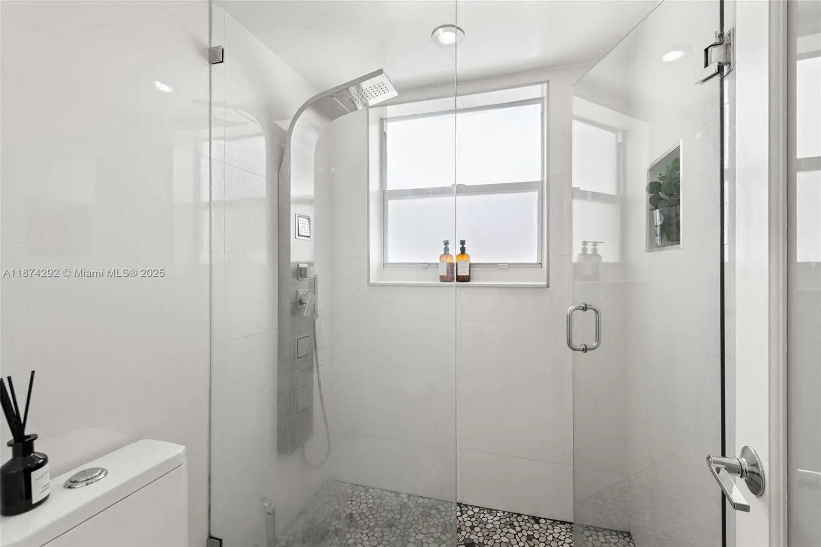 1519 Drexel Ave, #402