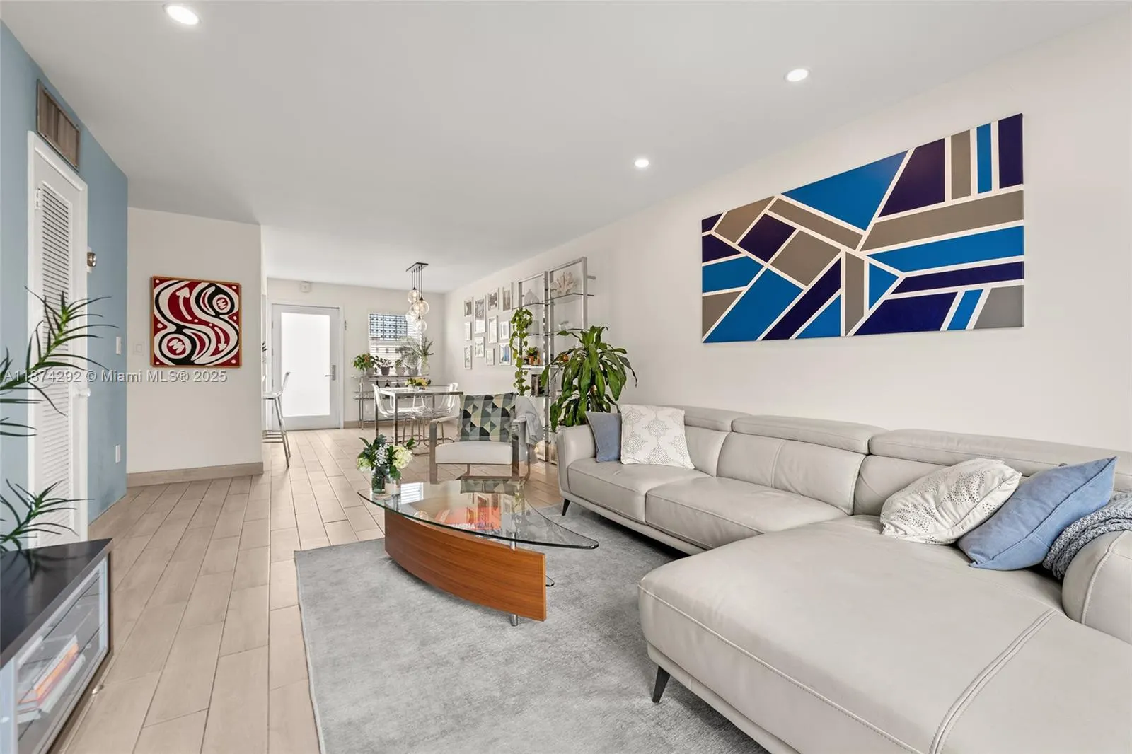 1519 Drexel Ave, #402