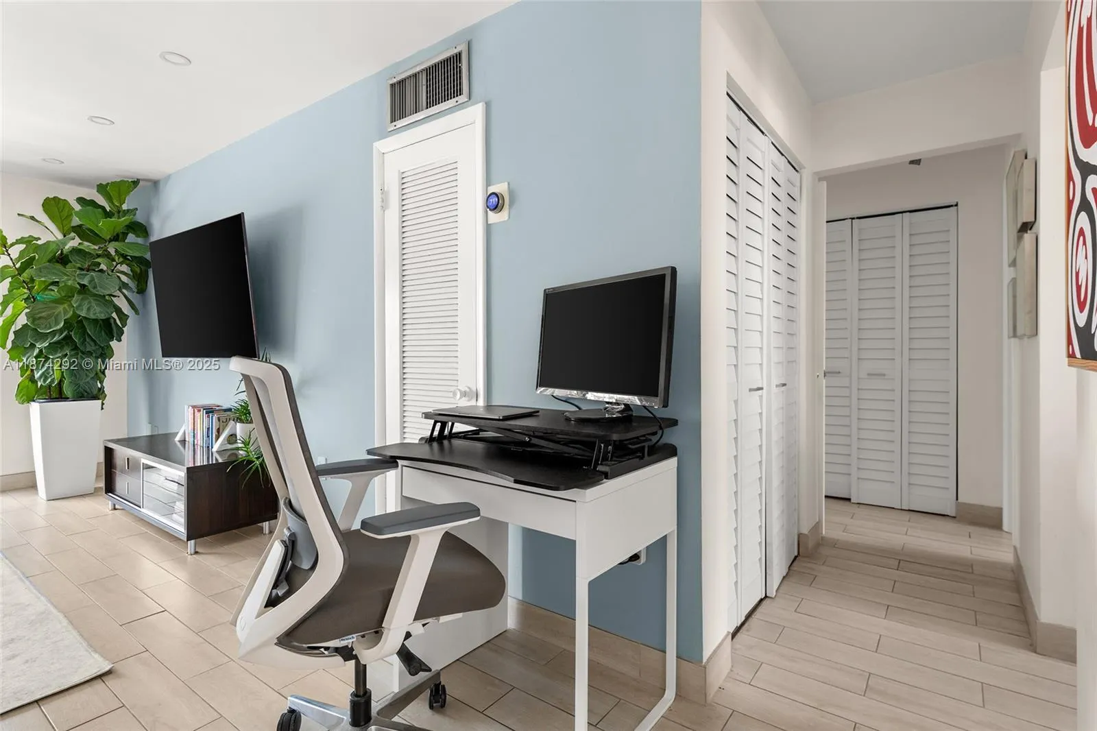 1519 Drexel Ave, #402