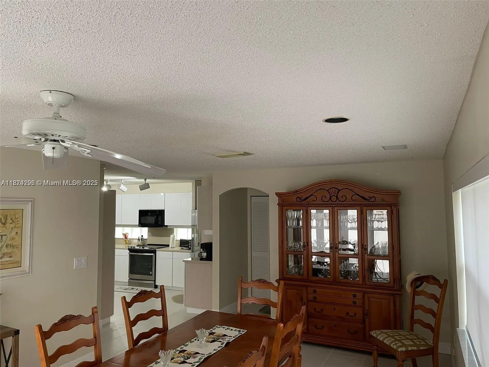 1095 Weeping Willow Way