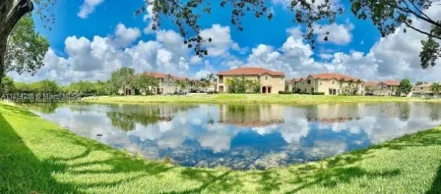 5753 isles circle, #0