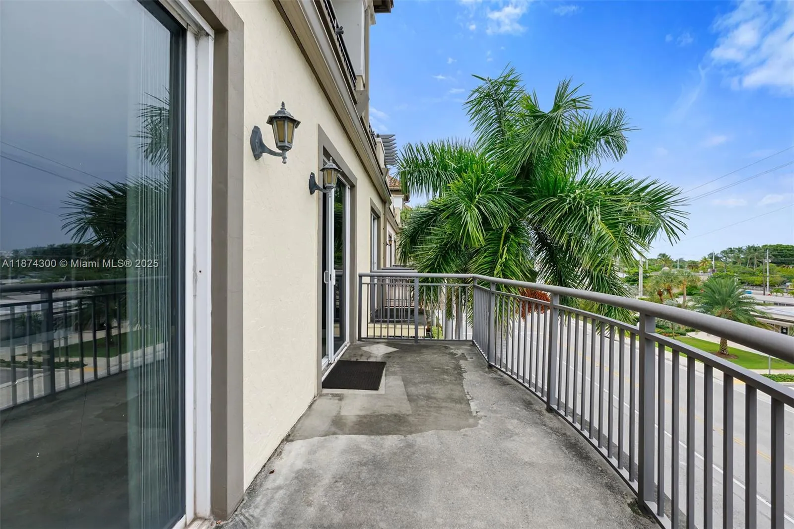 2631 NE 14th Ave, #309