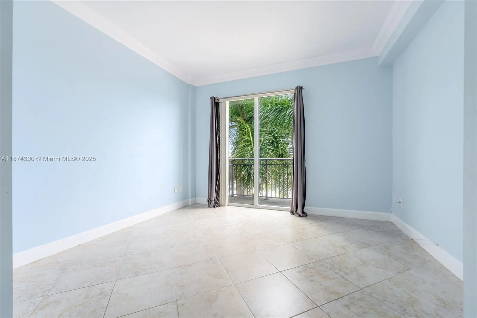 2631 NE 14th Ave, #309