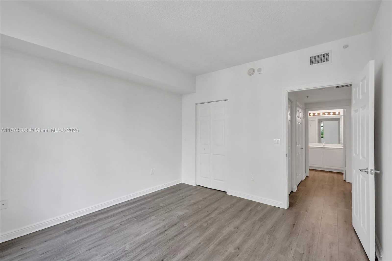 888 S Douglas Rd, #304