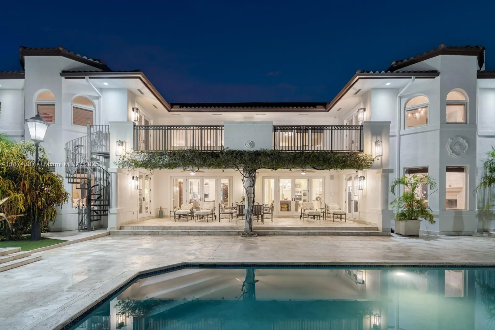277 Veleros Ct