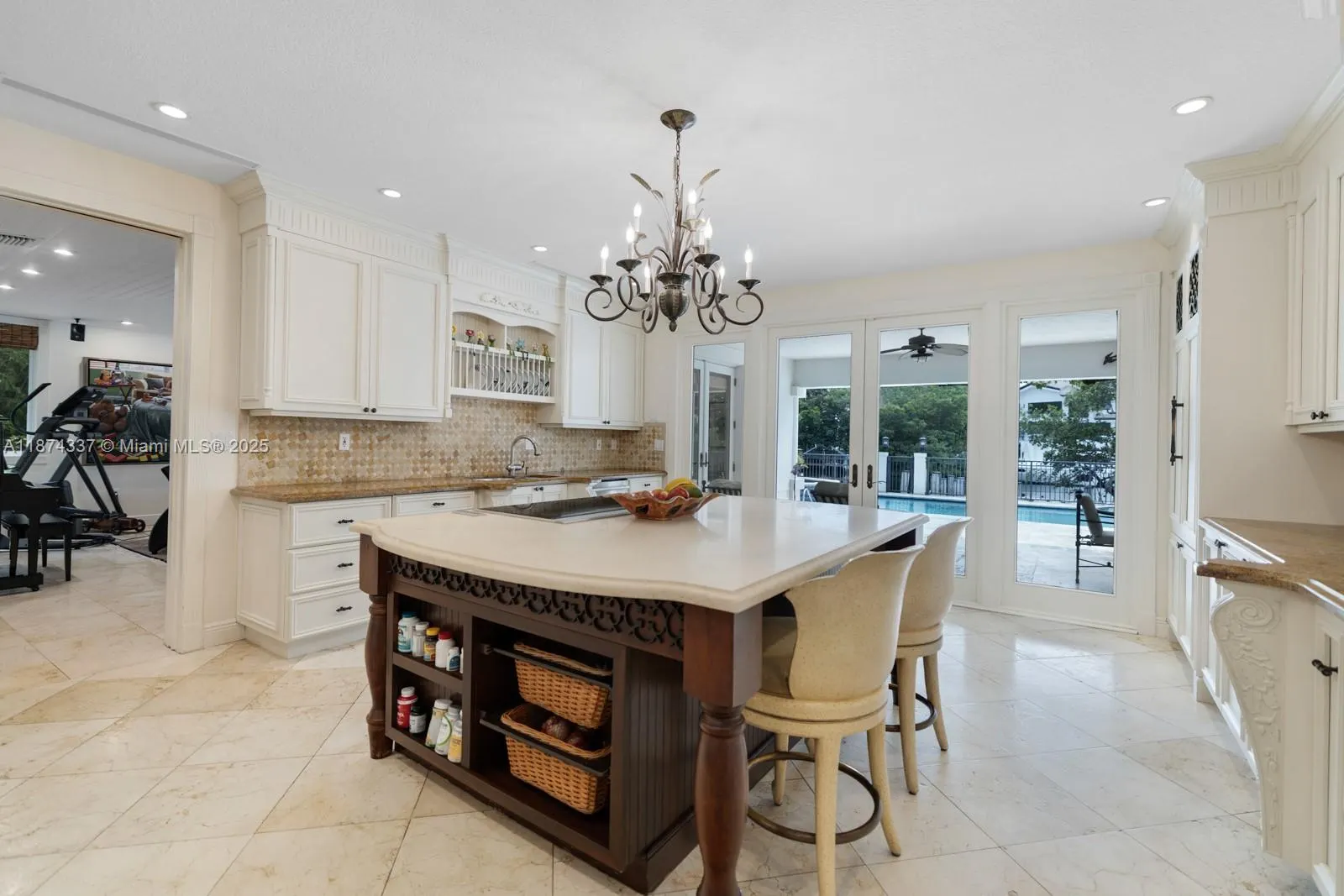277 Veleros Ct