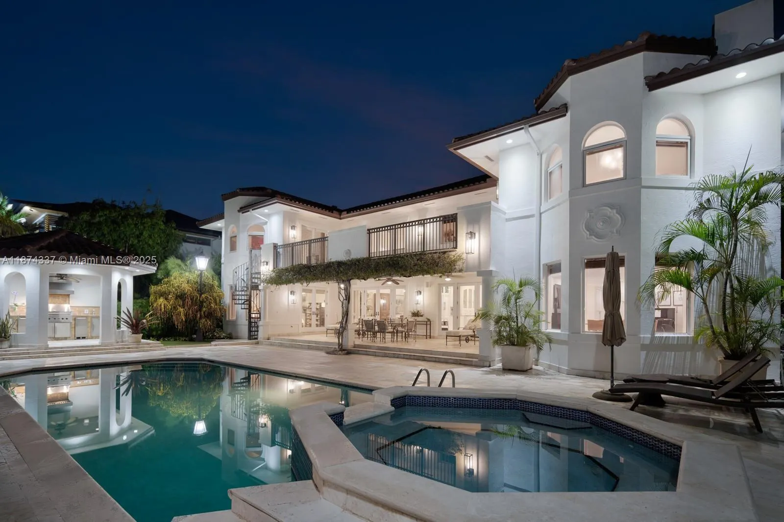 277 Veleros Ct