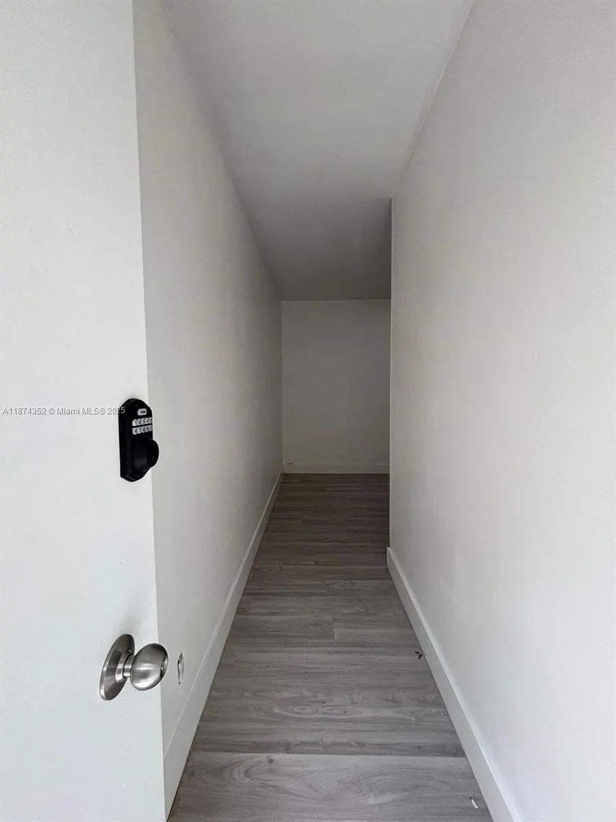 2025 Bay Dr, #3