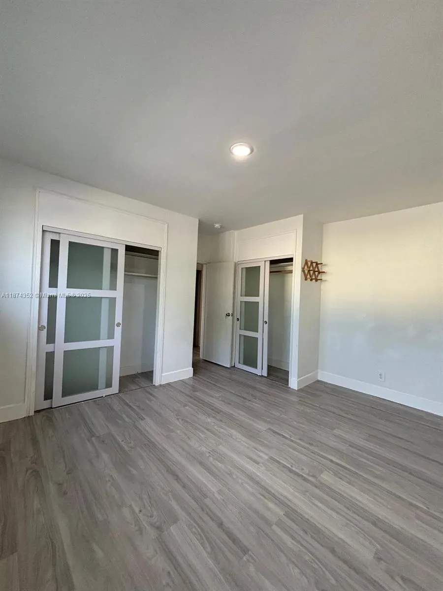 2025 Bay Dr, #3