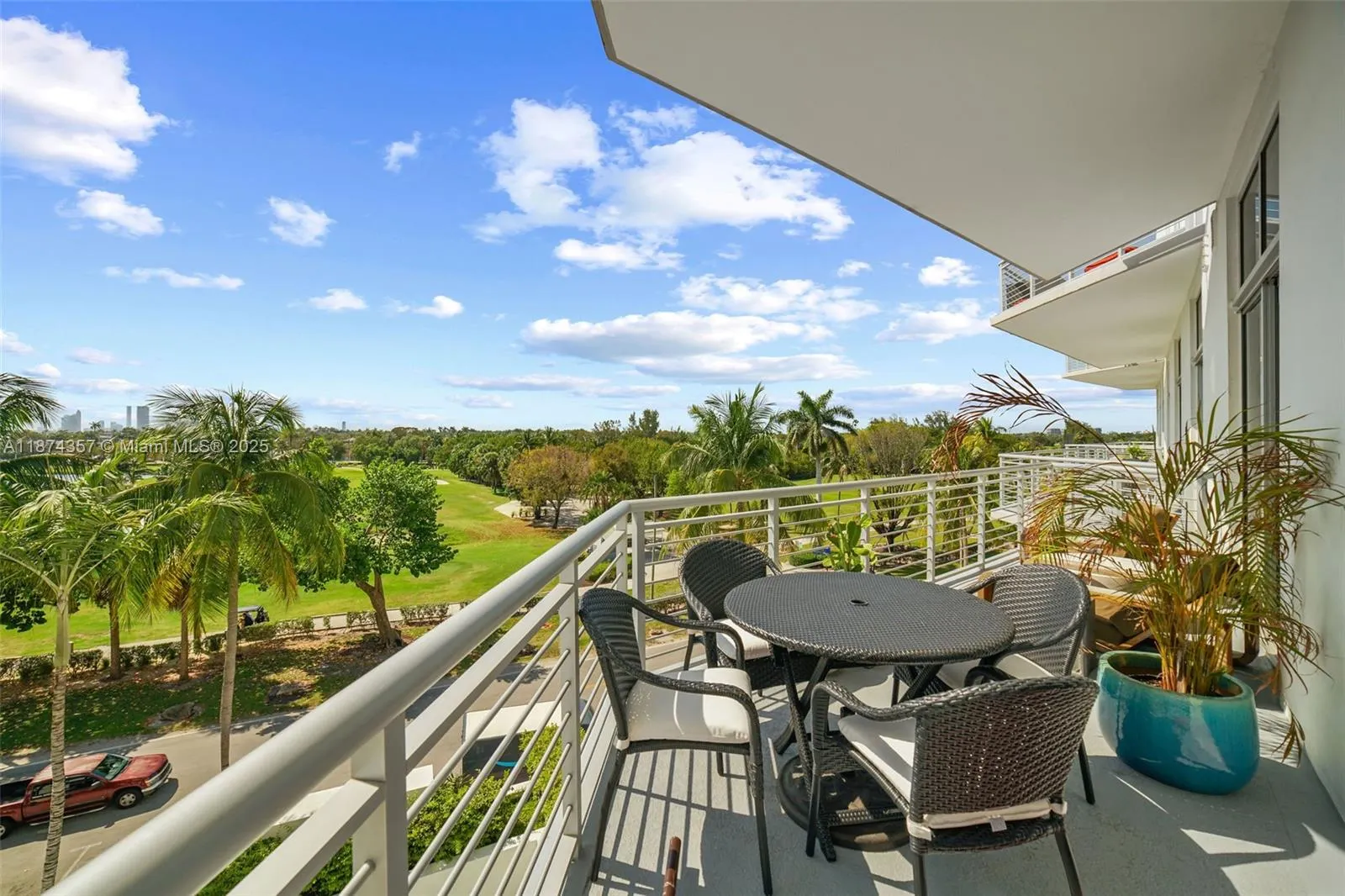 2001 Meridian Av, #509