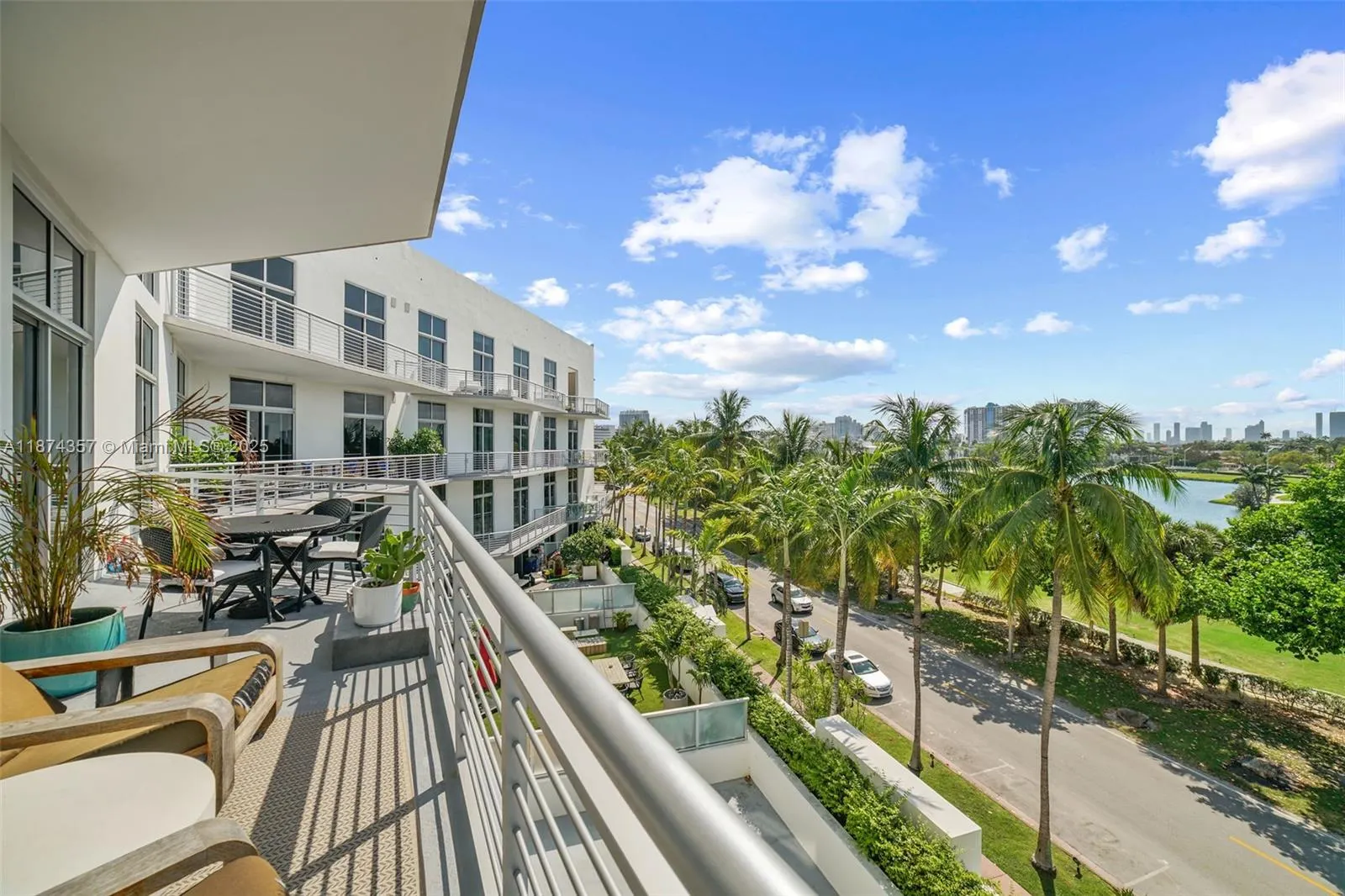 2001 Meridian Av, #509