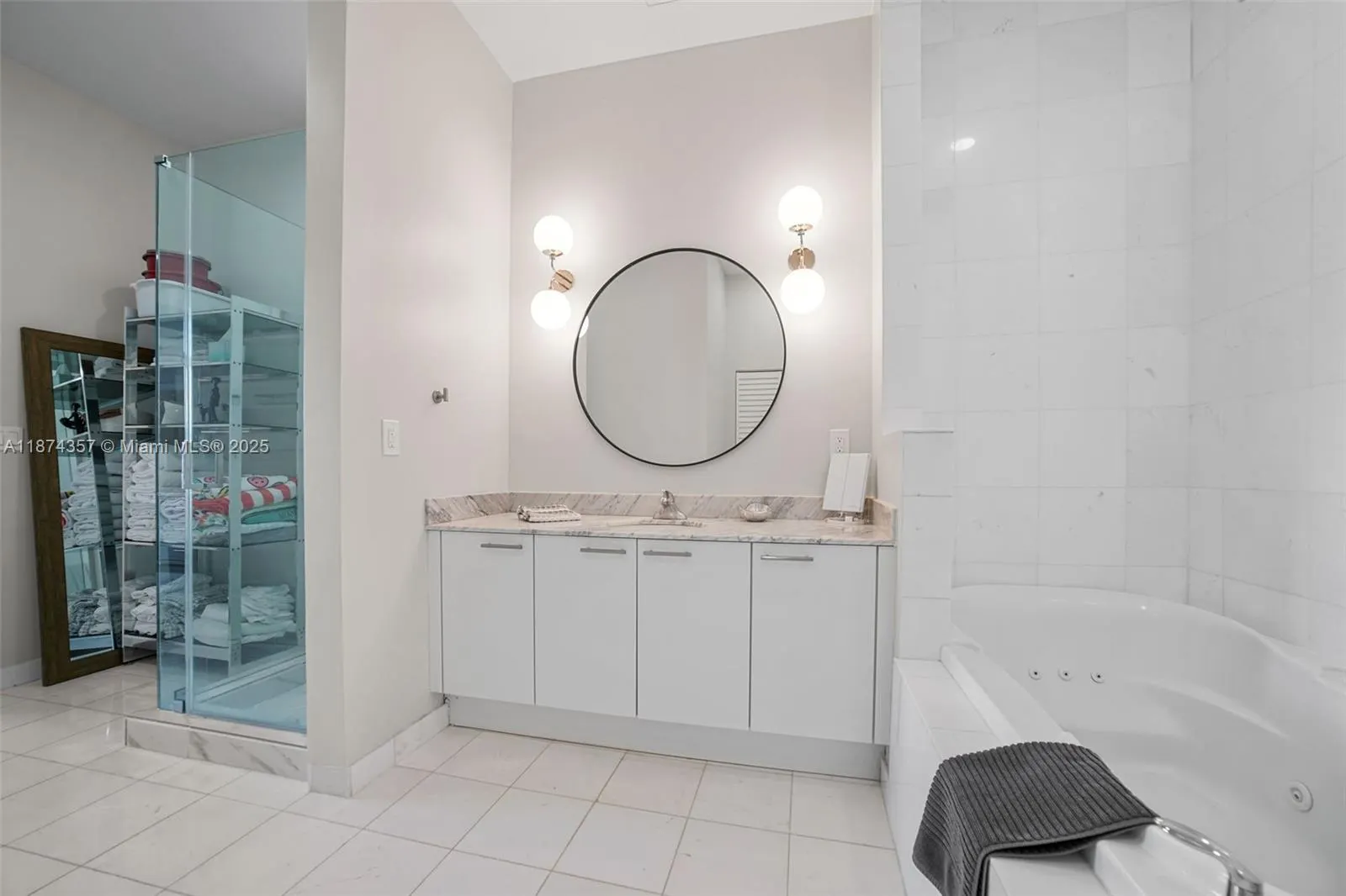 2001 Meridian Av, #509