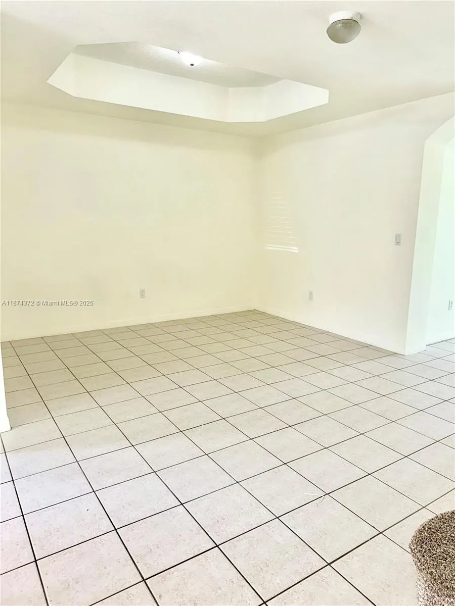 2161 Anchor Ct, #2002