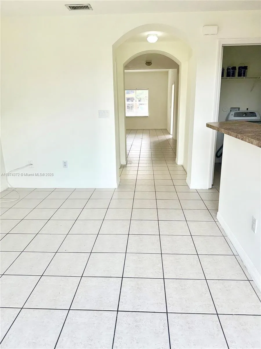 2161 Anchor Ct, #2002