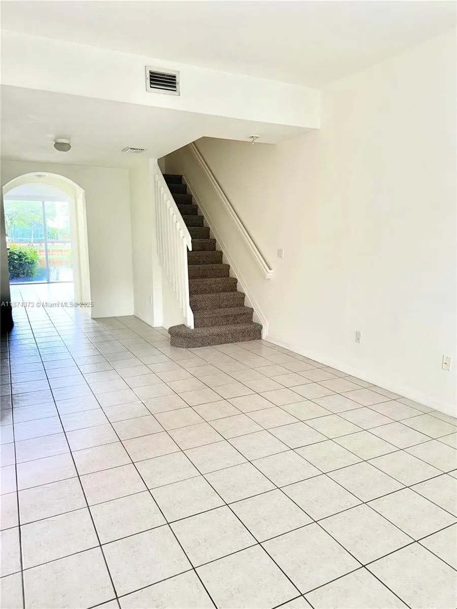 2161 Anchor Ct, #2002