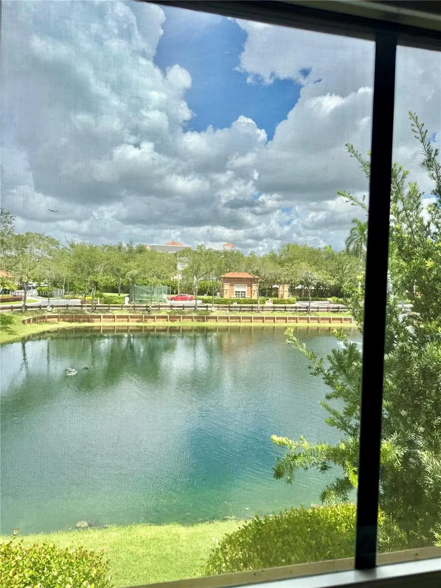 2161 Anchor Ct, #2002