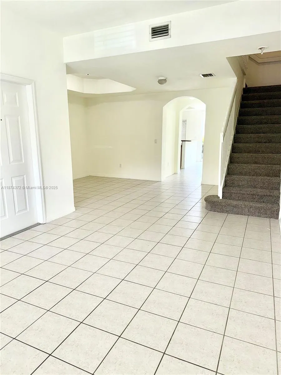 2161 Anchor Ct, #2002