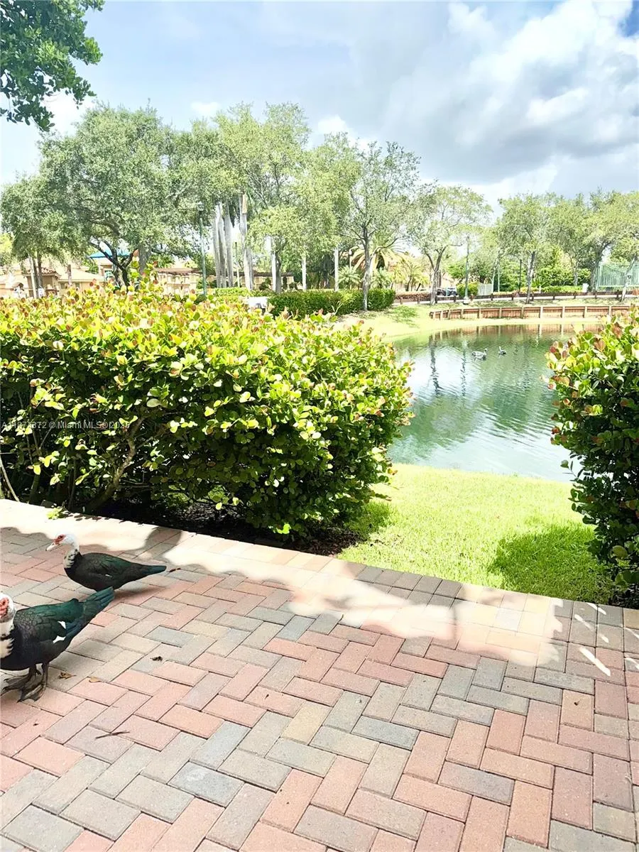 2161 Anchor Ct, #2002