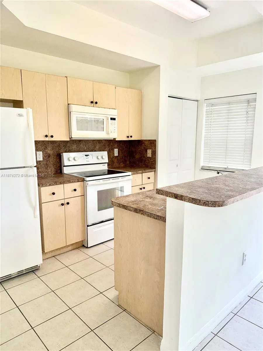 2161 Anchor Ct, #2002