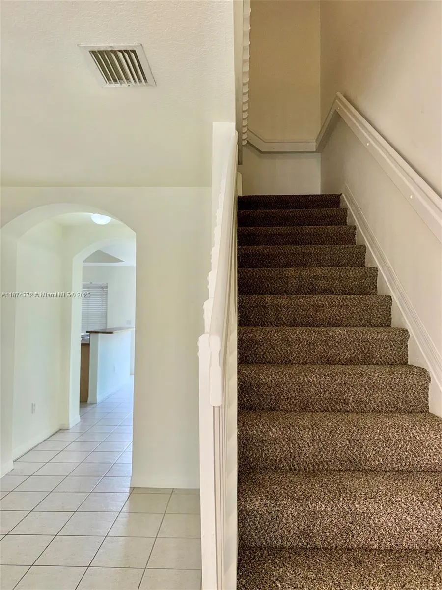 2161 Anchor Ct, #2002