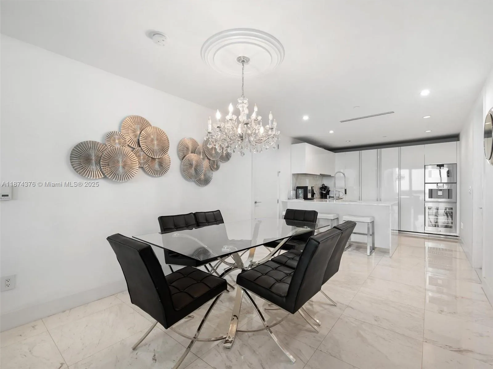 10203 Collins Ave, #1105