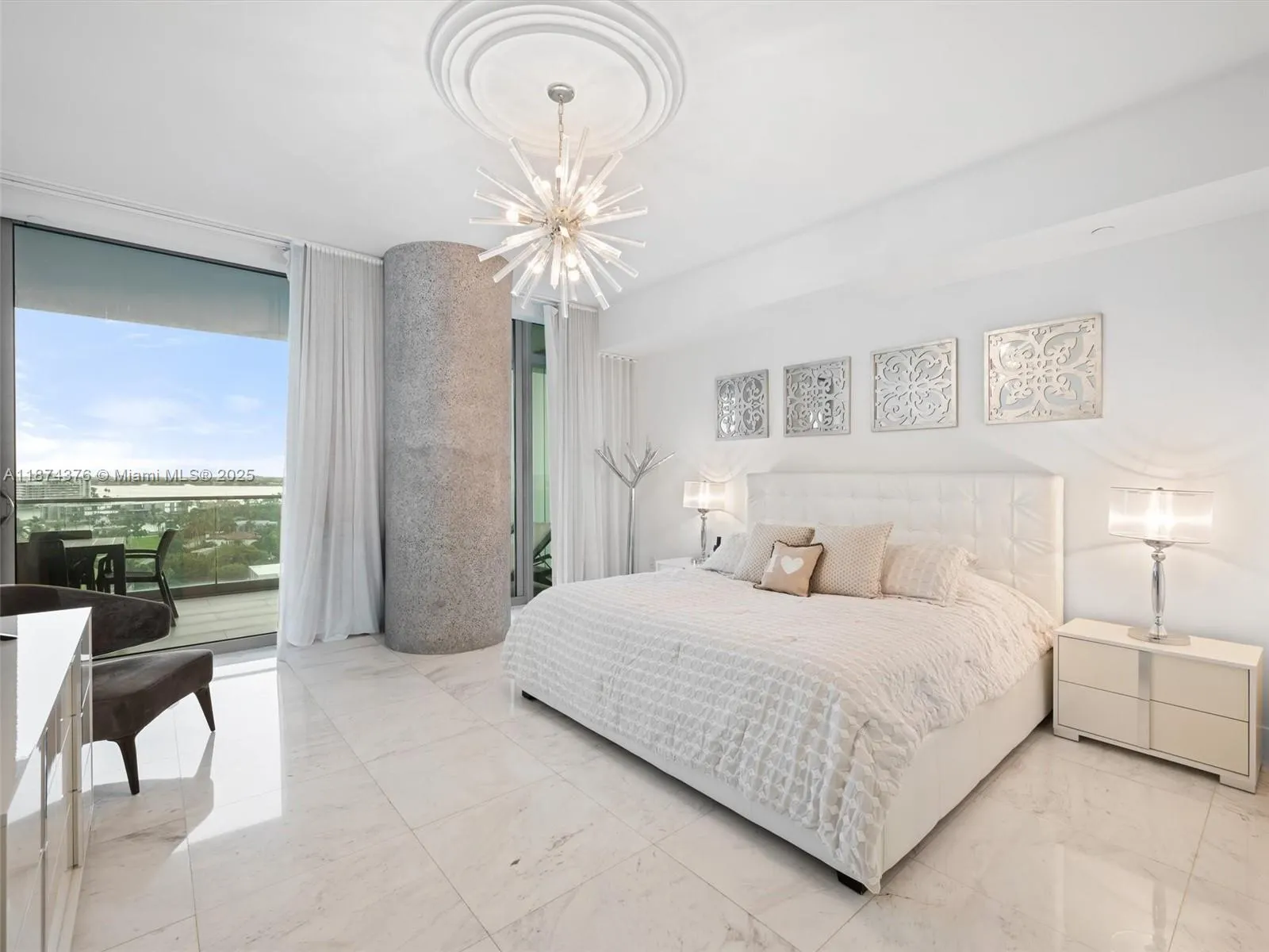 10203 Collins Ave, #1105
