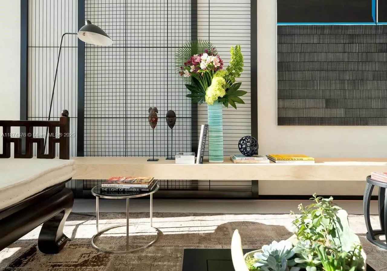 10203 Collins Ave, #1105